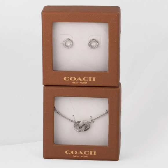 Coach Jewelry - SOLD‼️FINAL PRICE ⬇️❄️☃️💯Auth Coach Jewelry Set